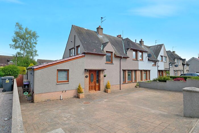 3 Bedroom End Of Terrace House For Sale In Kirk Terrace, Cults, Aberdeen, AB15