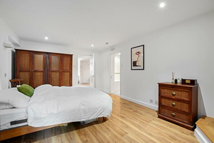 1 Bedroom Flat For Sale In Inglewood Road, London, NW6