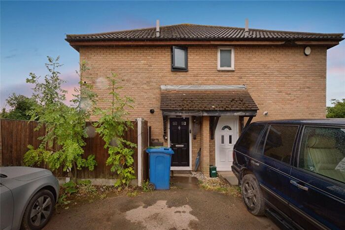 2 Bedroom Detached House For Sale In Charlotte Place, Grays, Essex, RM20