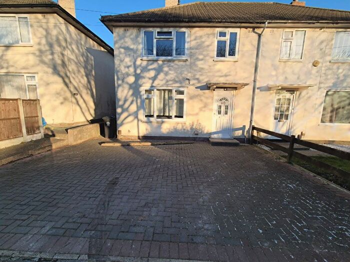 3 Bedroom Semi Detached House To Rent In Beaumont Leys Lane, Leicester, LE4