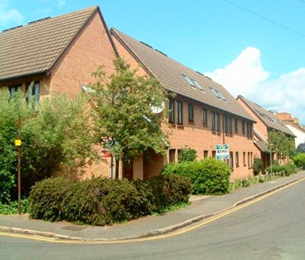 Studio To Rent In Osborne Street, Slough, SL1