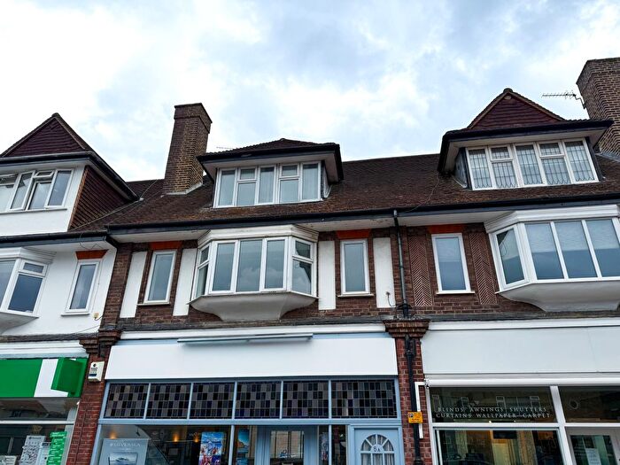 3 Bedroom Flat To Rent In Craddocks Parade, Ashtead, KT21