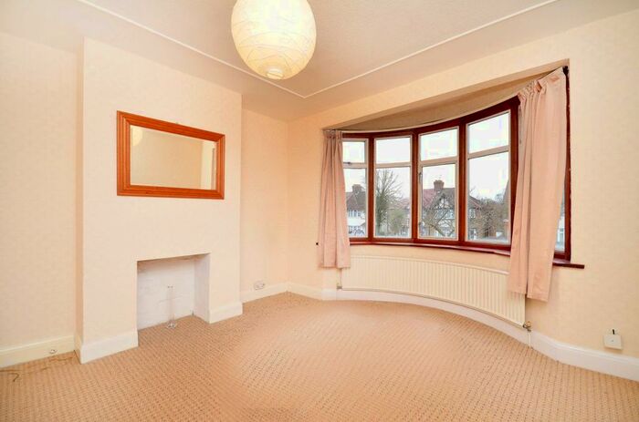 3 Bedroom Semi-Detached House To Rent In Grand Avenue, Surbiton, KT5