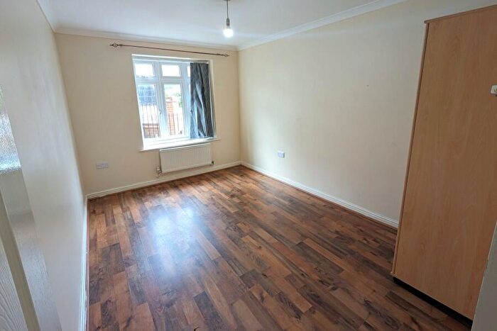 2 Bedroom Apartment To Rent In Woking, Surrey, GU21