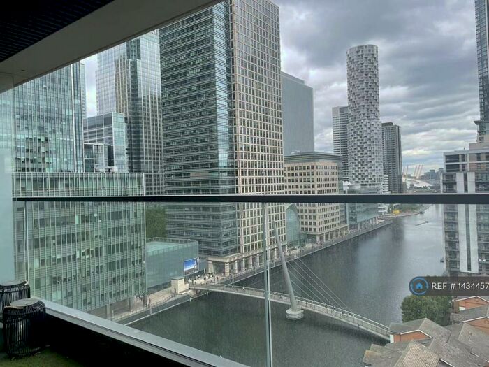 Studio To Rent In Wards Place, London, E14