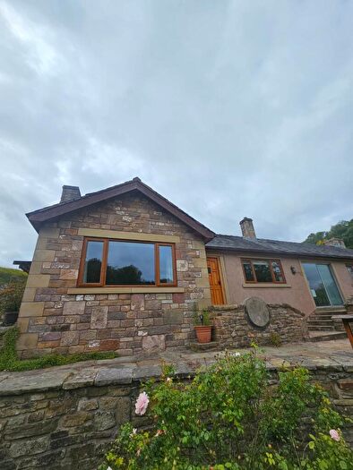 2 Bedroom Flat To Rent In Norbury Hollow Road, SK7