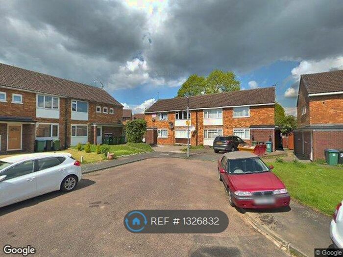 2 Bedroom Flat To Rent In Heronslea, Watford WD25