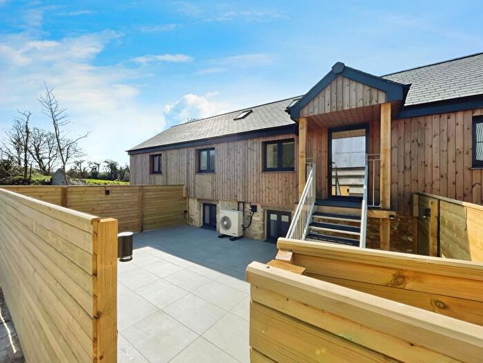 4 Bedroom Property To Rent In Nancegollan, Helston, TR13