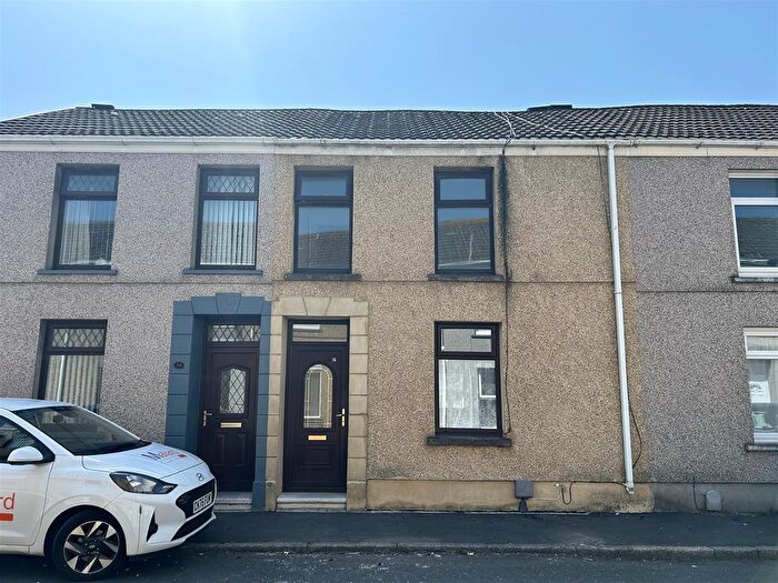 3 Bedroom Terraced House To Rent In Pen Y Fon Street, Llanelli, SA15