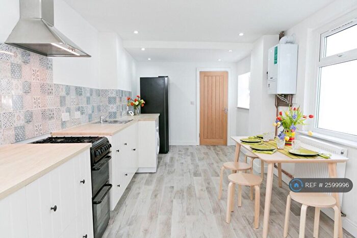 4 Bedroom Terraced House To Rent In Bertram Street, Cardiff, CF24