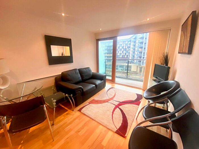 1 Bedroom Apartment To Rent In La Salle Leeds Dock, LS10