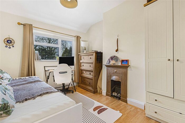 3 Bedroom End Of Terrace House For Sale In Arnold Road, Oxford, Oxfordshire, OX4