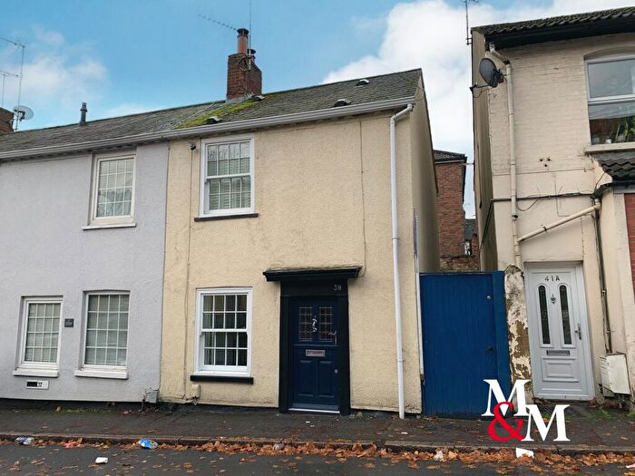 2 Bedroom End Of Terrace House To Rent In Old Road, LU7