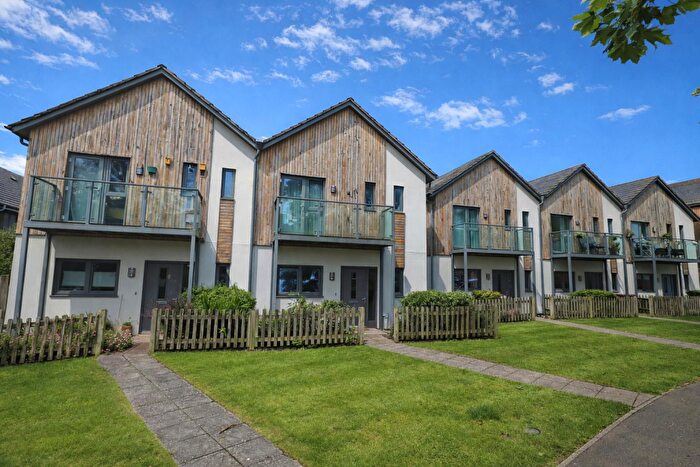 3 Bedroom Terraced House To Rent In Lloyd Road, Chichester, PO19