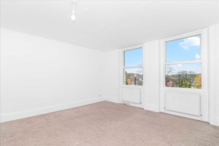 1 Bedroom Flat To Rent In Flat E, Streatham High Road, Streatham, SW16