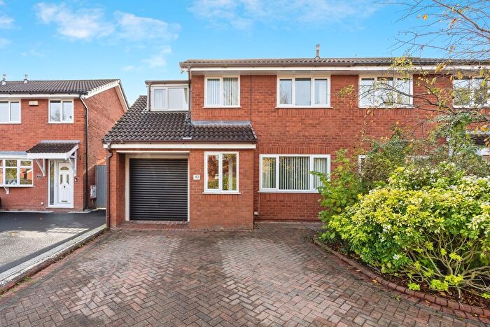 4 Bedroom Semi Detached House For Sale In Pennant Close, Birchwood, Warrington, Cheshire, WA3