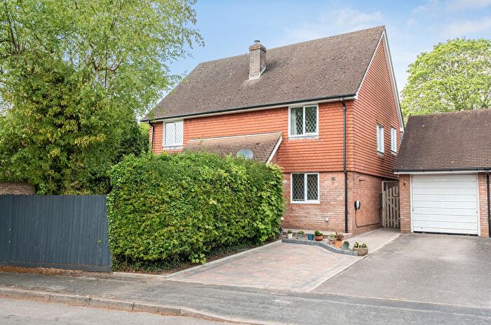 4 Bedroom Detached House For Sale In Long Barrow Close, South Wonston, Winchester, Hampshire, SO21
