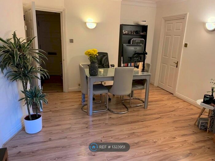 1 Bedroom Flat To Rent In Mcready House, London, W1H