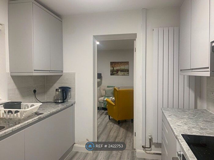 1 Bedroom Flat To Rent In Walk To Train Amp; Incl. Bills, Cambridge, CB1