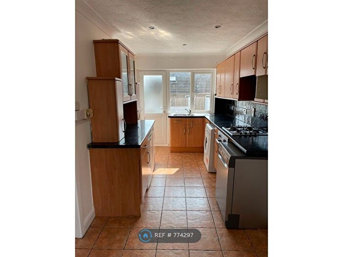 2 Bedroom Terraced House To Rent In Gwent Grove, Swansea, SA2