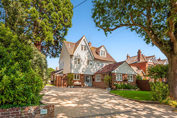 5 Bedroom Detached House For Sale In Green Lane, Lower Swanwick, Southampton, SO31