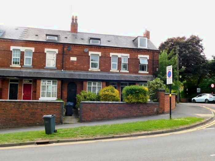 3 Bedroom Terraced House To Rent In Metchley Lane, Birmingham, B17