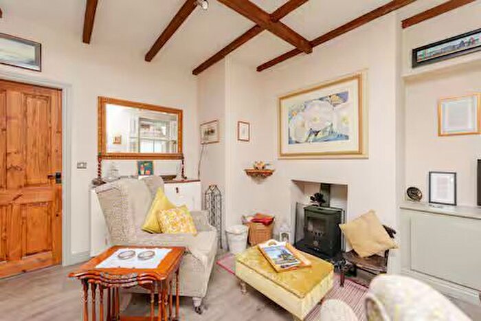 2 Bedroom Cottage To Rent In A Kirkgate, Knaresborough, HG5