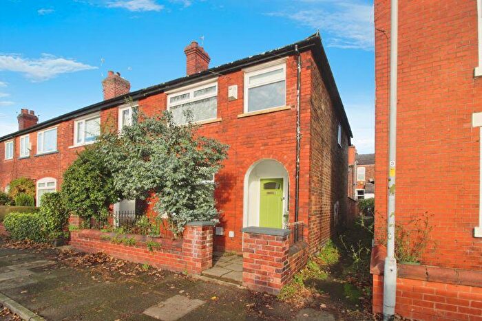 3 Bedroom Detached House For Sale In Merton Road, Prestwich, Manchester, M25