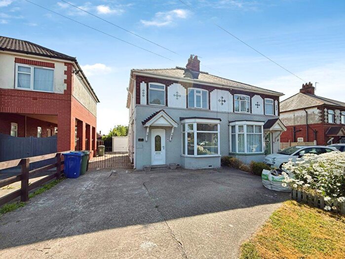 3 Bedroom Semi-Detached House For Sale In Stallingborough Road, Immingham, DN40