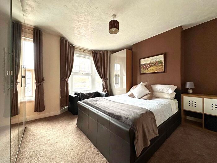 4 Bedroom Terraced House For Sale In Bradgate Road, Catford, Lewisham, London, SE6