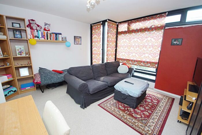 1 Bedroom Maisonette To Rent In Elm Friars Walk, Camden, NW1