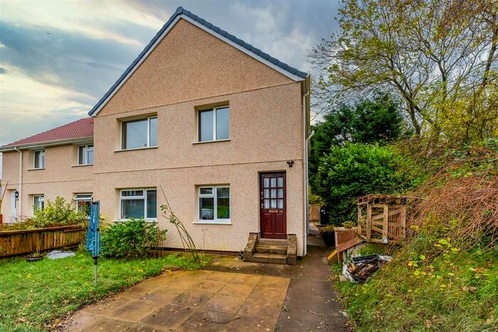 2 Bedroom Maisonette For Sale In Malthall, Llanrhidian, Swansea, SA3
