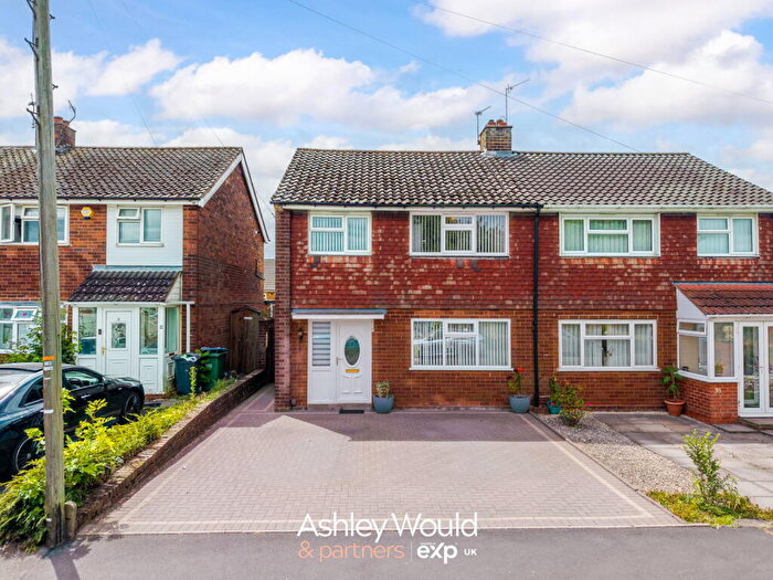 3 Bedroom Semi-Detached House For Sale In Shelsley Avenue, Oldbury, B69