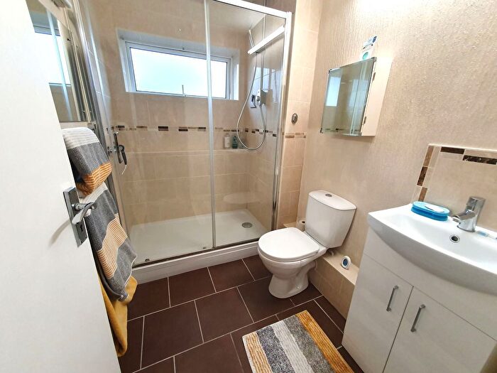2 Bedroom Flat To Rent In Cypress Close, Whitstable, CT5