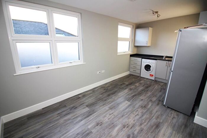 1 Bedroom Flat To Rent In Derby Road, Stapleford, Nottingham, NG9