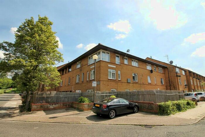 2 Bedroom Flat To Rent In Shackleton Place, Oldbrook, Milton Keynes, MK6