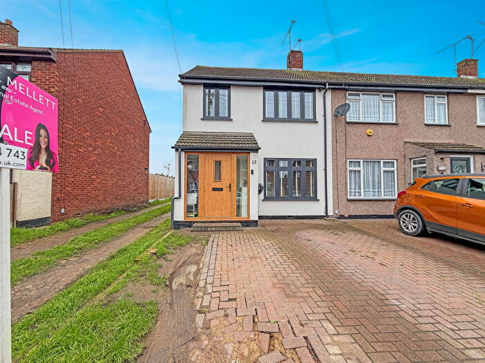 3 Bedroom Terraced House For Sale In Kingsman Road, Stanford-Le-Hope, SS17