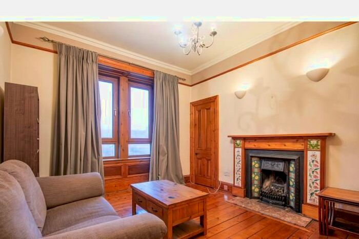 2 Bedroom Flat To Rent In Meadowbank Terrace, Edinburgh EH8