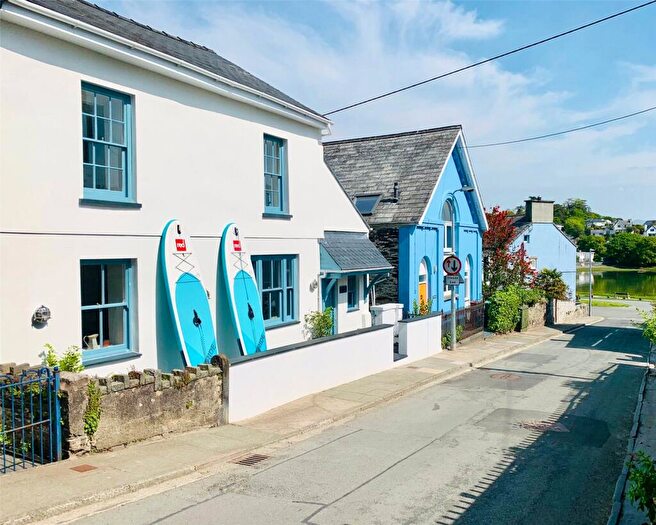 5 Bedroom Semi-Detached House For Sale In Mersey Street, Borth-y-Gest, Porthmadog, Gwynedd, LL49