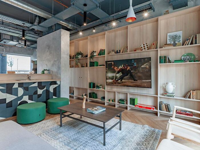 Studio To Rent In High Street, Swansea, SA1