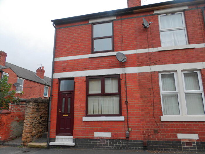 2 Bedroom End Of Terrace House To Rent In Oakland Street, Bobbersmill, NG7