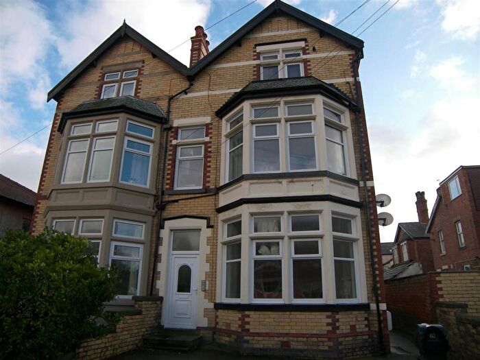2 Bedroom Flat To Rent In Glen Eldon Road, Lytham St. Annes, FY8