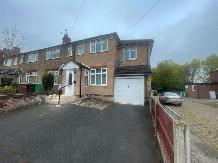 3 Bedroom Semi-Detached House To Rent In Herbert Road, Nottingham, NG5