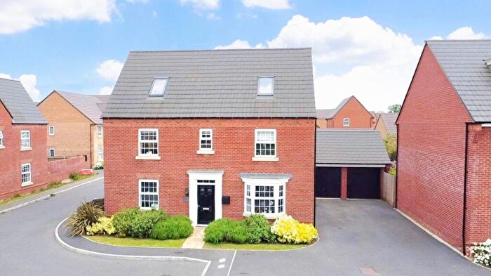 6 Bedroom Detached House For Sale In Sawford Close, Earls Barton, Northamptonshire, NN6