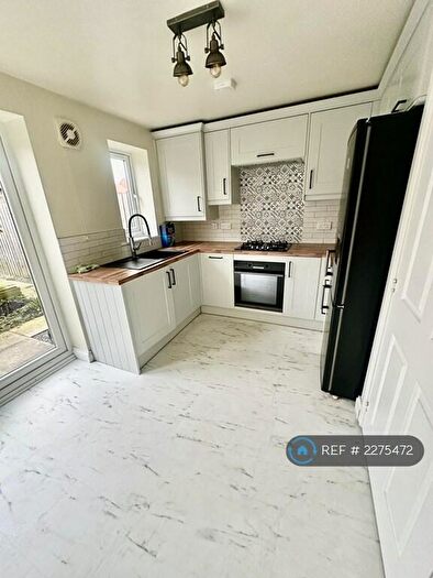 3 Bedroom Terraced House To Rent In Brockwell Park, Kingswood, Hull, HU7