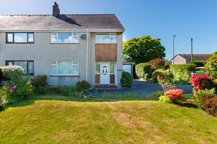 3 Bedroom Semi Detached House For Sale In Bryn Eithinog, Bangor, Gwynedd, LL57