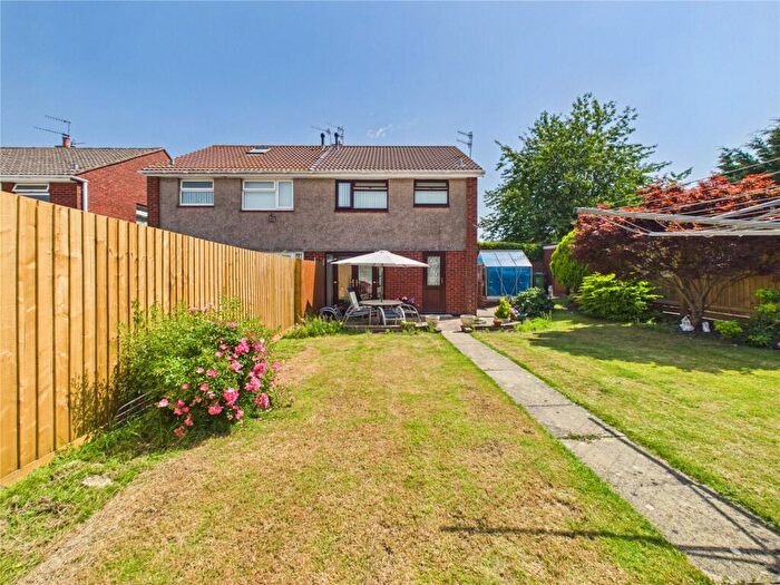 3 Bedroom Semi-Detached House For Sale In Rowacres, Bristol, BS14