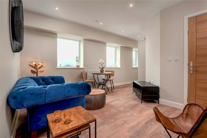 1 Bedroom Flat To Rent In Burleys Way, Leicester, LE1