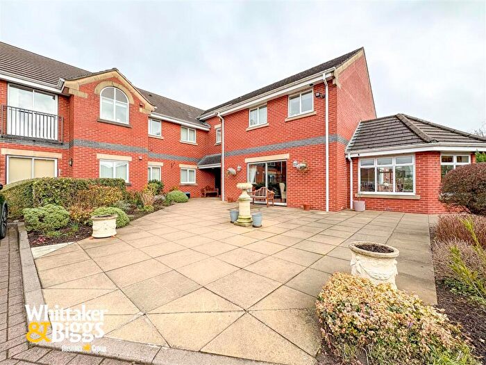1 Bedroom Flat For Sale In Apple Close, Congleton, CW12