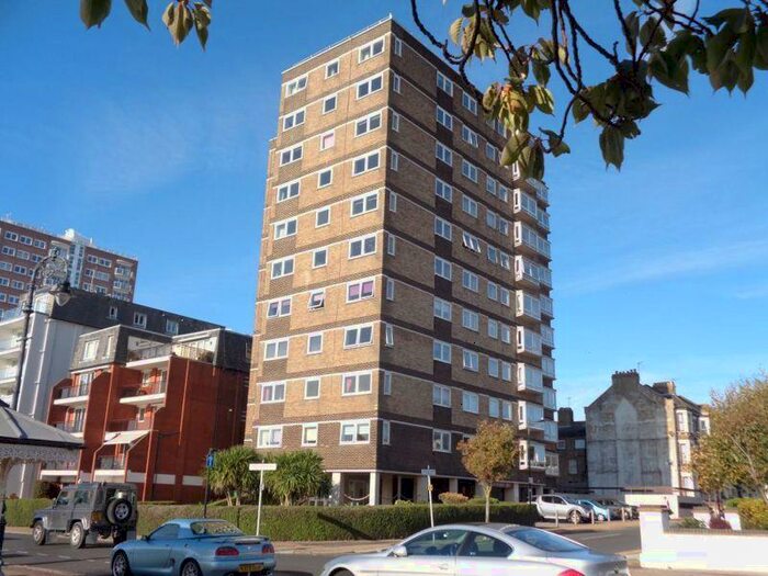 2 Bedroom Flat To Rent In Westcliff Parade, Westcliff-On-Sea, SS0